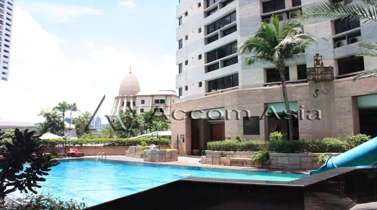  2 Bedrooms  Condominium For Rent in Ploenchit, Bangkok  near BTS Chitlom (AA14999)