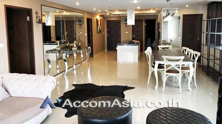  2 Bedrooms  Condominium For Rent in Sukhumvit, Bangkok  near BTS Phrom Phong (AA15143)