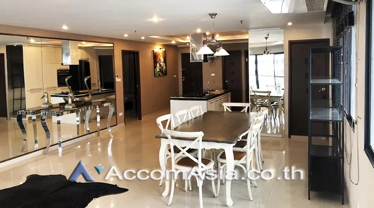  2 Bedrooms  Condominium For Rent in Sukhumvit, Bangkok  near BTS Phrom Phong (AA15143)