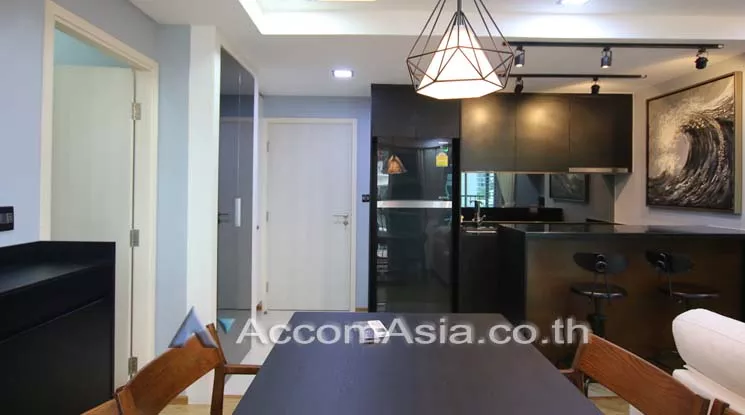  2 Bedrooms  Condominium For Rent in Sukhumvit, Bangkok  near BTS Phrom Phong (AA15146)