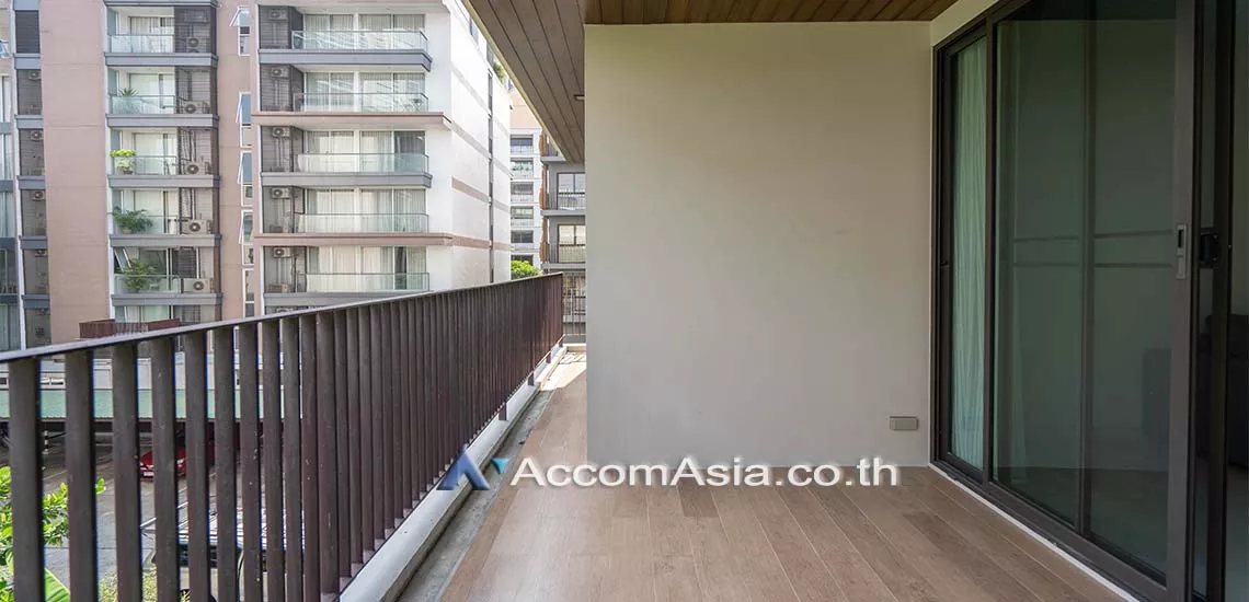  2 Bedrooms  Apartment For Rent in Sukhumvit, Bangkok  near BTS Phrom Phong (AA15156)