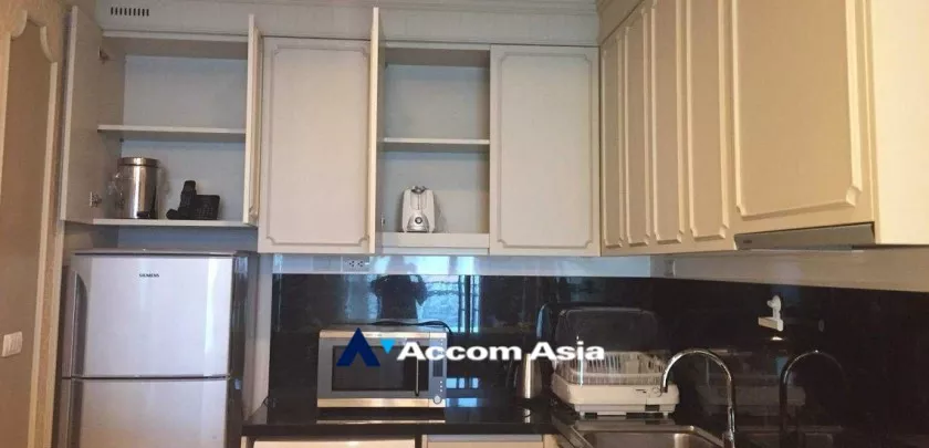  1 Bedroom  Condominium For Rent in Sukhumvit, Bangkok  near BTS Phrom Phong (AA15200)