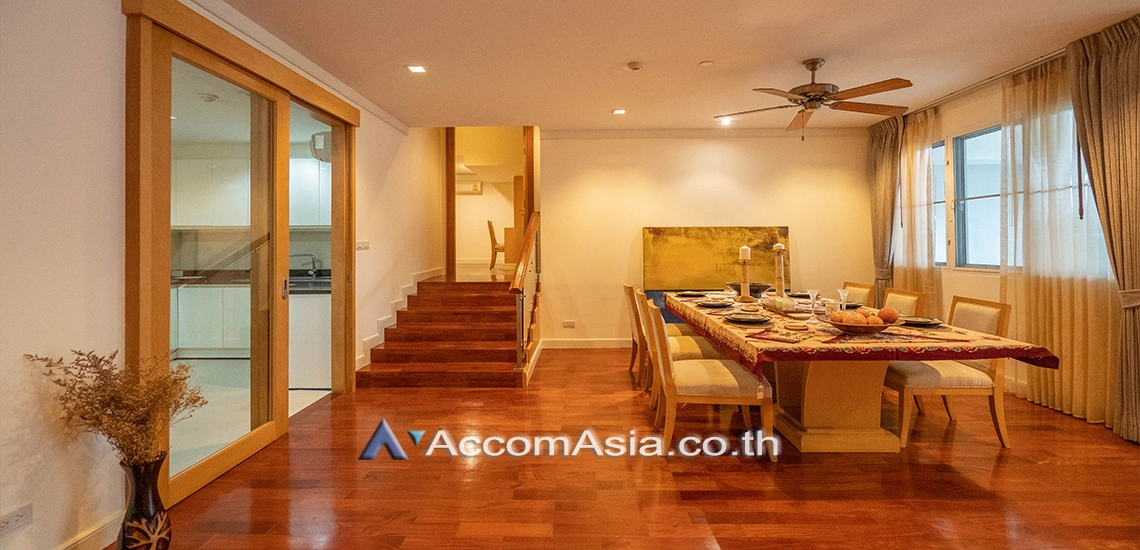 Pet friendly |  2 Bedrooms  Apartment For Rent in Sukhumvit, Bangkok  near BTS Phrom Phong (AA15263)