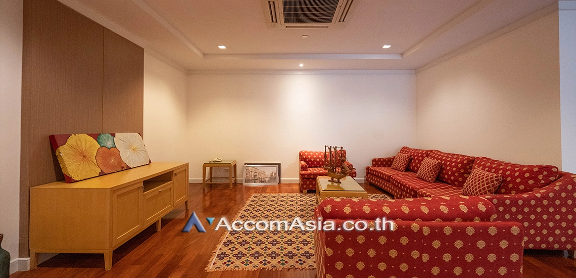 Pet friendly |  2 Bedrooms  Apartment For Rent in Sukhumvit, Bangkok  near BTS Phrom Phong (AA15263)