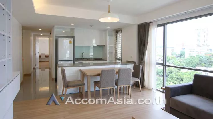  2 Bedrooms  Apartment For Rent in Sukhumvit, Bangkok  near BTS Phrom Phong (AA15300)