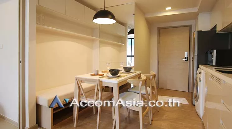  1 Bedroom  Condominium For Rent in Sukhumvit, Bangkok  near BTS Thong Lo (AA15314)