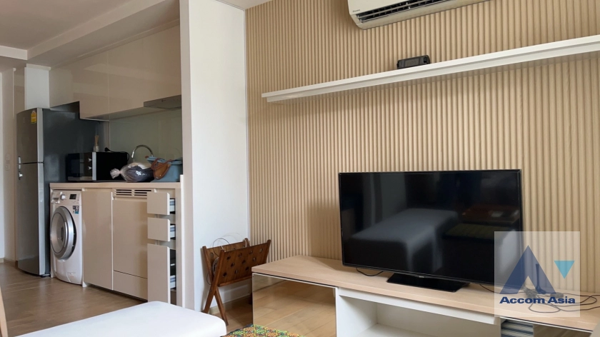  1 Bedroom  Condominium For Rent in Sukhumvit, Bangkok  near BTS Thong Lo (AA15314)