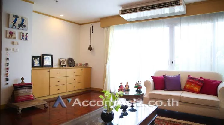 Pet friendly |  3 Bedrooms  Apartment For Rent in Sukhumvit, Bangkok  near BTS Asok - MRT Sukhumvit (AA15328)