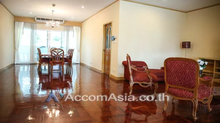 Pet friendly |  3 Bedrooms  Apartment For Rent in Sukhumvit, Bangkok  near BTS Asok - MRT Sukhumvit (AA15328)