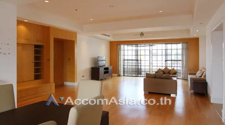 Pet friendly |  4 Bedrooms  Apartment For Rent in Sukhumvit, Bangkok  near BTS Phrom Phong (AA15362)