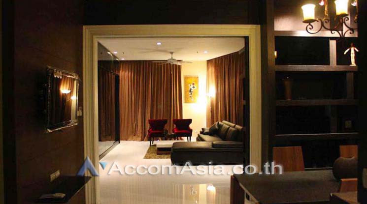  3 Bedrooms  Condominium For Rent in Sukhumvit, Bangkok  near BTS Asok - MRT Sukhumvit (AA15467)