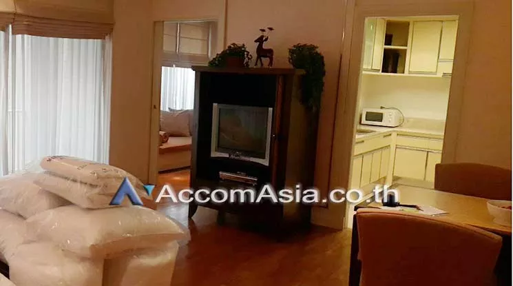  1 Bedroom  Condominium For Rent in Ploenchit, Bangkok  near BTS Chitlom (AA15540)