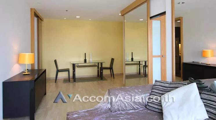  1 Bedroom  Condominium For Rent in Sukhumvit, Bangkok  near BTS Thong Lo (AA15561)