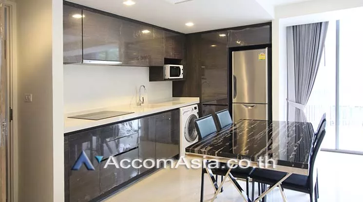  2 Bedrooms  Condominium For Rent in Sukhumvit, Bangkok  near BTS Phrom Phong (AA15601)