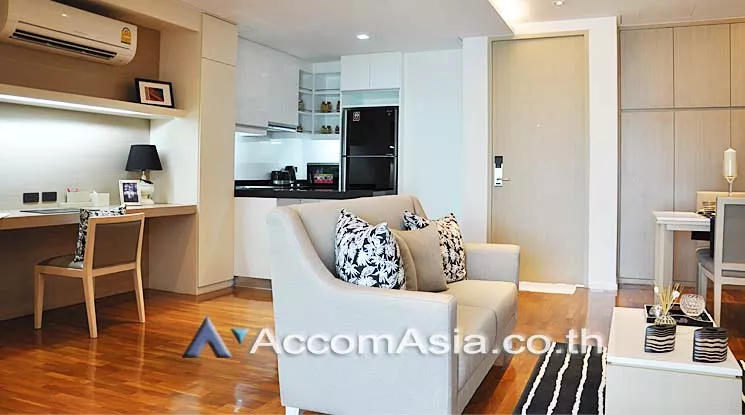  1 Bedroom  Apartment For Rent in Sukhumvit, Bangkok  near BTS Phrom Phong (AA15668)