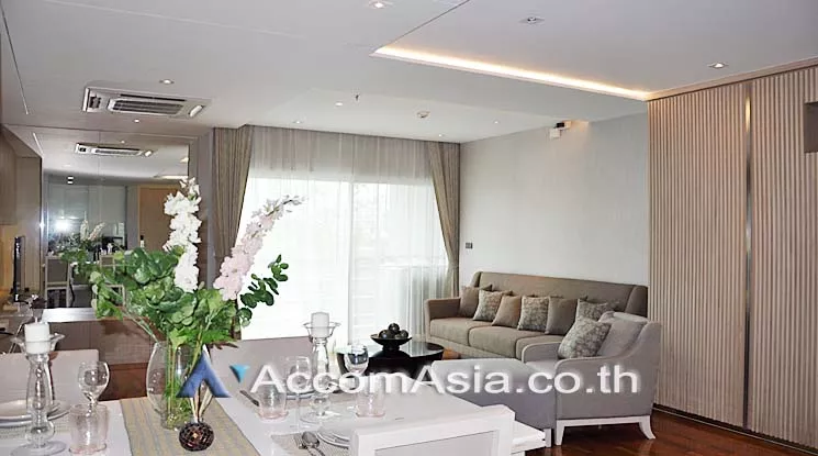  2 Bedrooms  Apartment For Rent in Sukhumvit, Bangkok  near BTS Phrom Phong (AA15669)