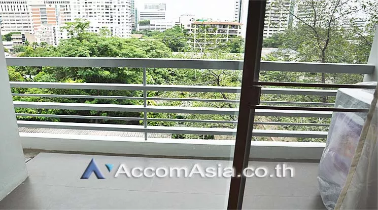  2 Bedrooms  Apartment For Rent in Sukhumvit, Bangkok  near BTS Phrom Phong (AA15669)