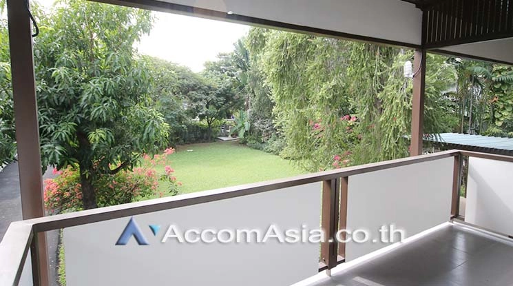 11  2 br House For Rent in Sukhumvit ,Bangkok BTS Asok - MRT Sukhumvit at House in Compound AA15692