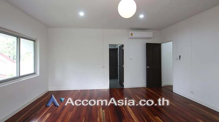 16  2 br House For Rent in Sukhumvit ,Bangkok BTS Asok - MRT Sukhumvit at House in Compound AA15692