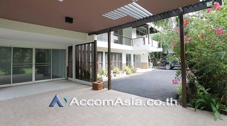 18  2 br House For Rent in Sukhumvit ,Bangkok BTS Asok - MRT Sukhumvit at House in Compound AA15692