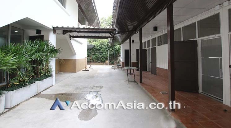 19  2 br House For Rent in Sukhumvit ,Bangkok BTS Asok - MRT Sukhumvit at House in Compound AA15692