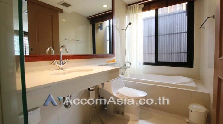 10  2 br Condominium For Rent in Ploenchit ,Bangkok BTS Ploenchit at Noble 09 Ruamrudee AA15729