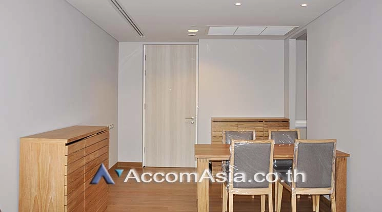  2 Bedrooms  Condominium For Rent in Sukhumvit, Bangkok  near BTS Phrom Phong (AA15765)