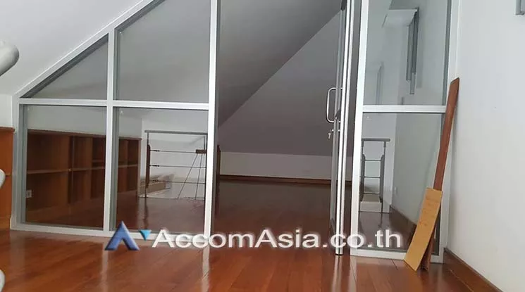 9  4 br Condominium For Rent in Sukhumvit ,Bangkok BTS Ekkamai at Beverly Hill Mansion Sukhumvit 63 AA15838