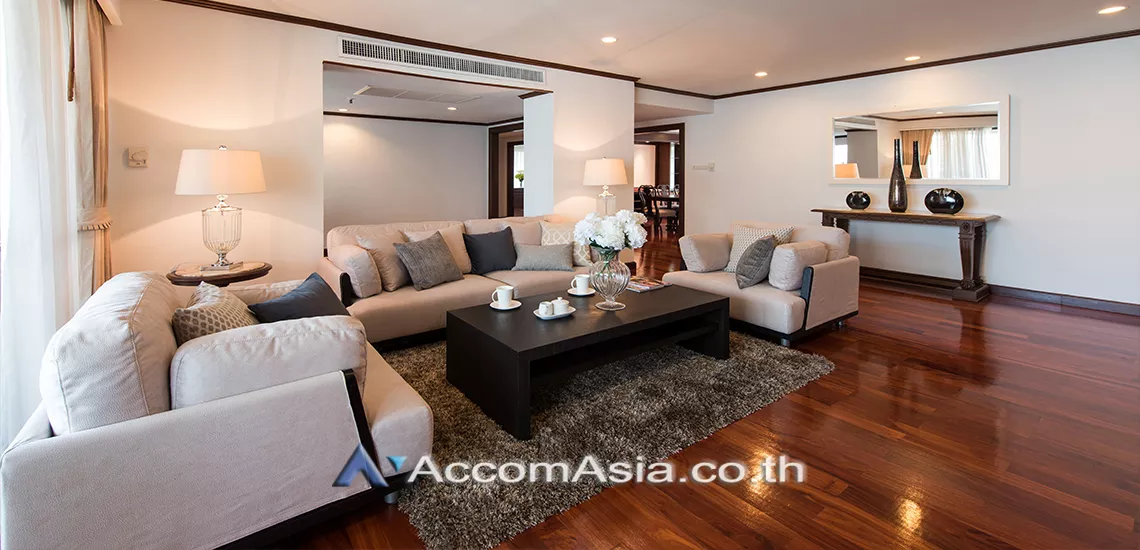 Big Balcony |  3 Bedrooms  Apartment For Rent in Sukhumvit, Bangkok  near BTS Asok - MRT Sukhumvit (AA15909)