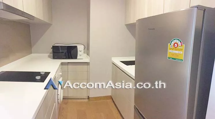  2 Bedrooms  Condominium For Rent in Sukhumvit, Bangkok  near BTS Phrom Phong (AA16018)