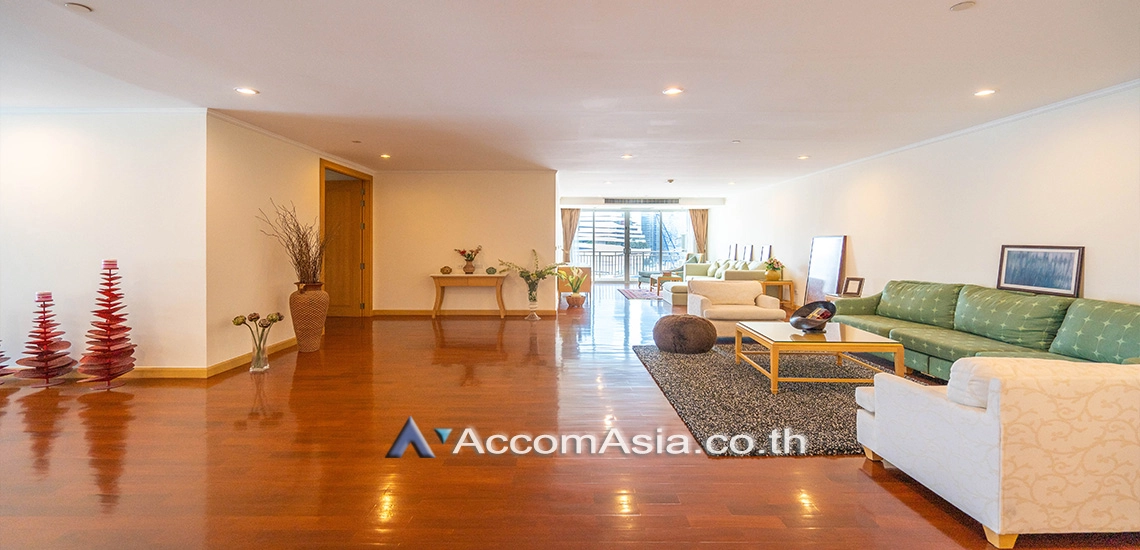 Pet friendly |  3 Bedrooms  Apartment For Rent in Sukhumvit, Bangkok  near BTS Phrom Phong (AA16049)