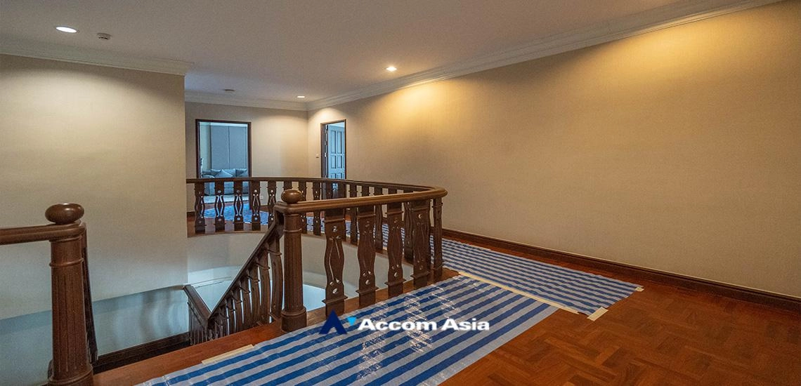 5  4 br Apartment For Rent in Ploenchit ,Bangkok BTS Ploenchit at Residence of Bangkok AA16111