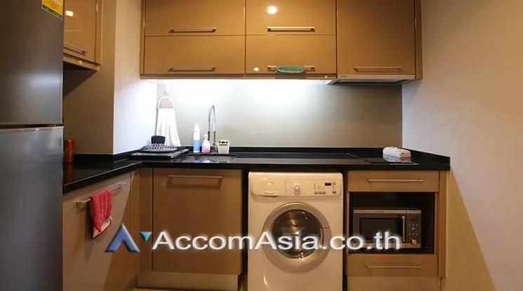  2 Bedrooms  Condominium For Rent in Sukhumvit, Bangkok  near BTS Thong Lo (AA16114)