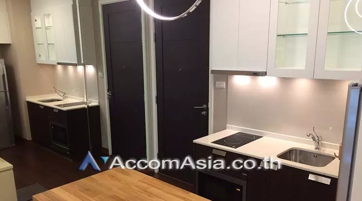  1 Bedroom  Condominium For Rent in Sukhumvit, Bangkok  near BTS Thong Lo (AA16192)