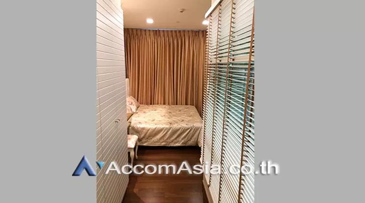  1 Bedroom  Condominium For Rent in Sukhumvit, Bangkok  near BTS Thong Lo (AA16192)