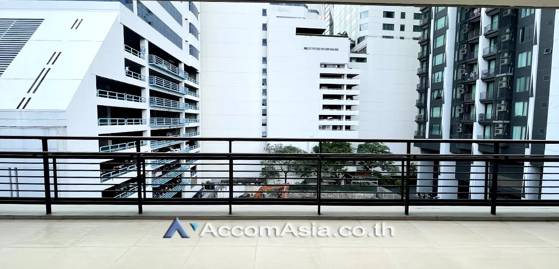 11  2 br Apartment For Rent in Sukhumvit ,Bangkok BTS Asok - MRT Sukhumvit at A sleek style residence with homely feel AA16196