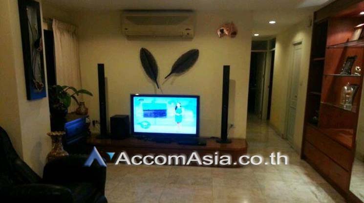  3 Bedrooms  Condominium For Rent & Sale in Sukhumvit, Bangkok  near BTS Asok - MRT Sukhumvit (AA16209)