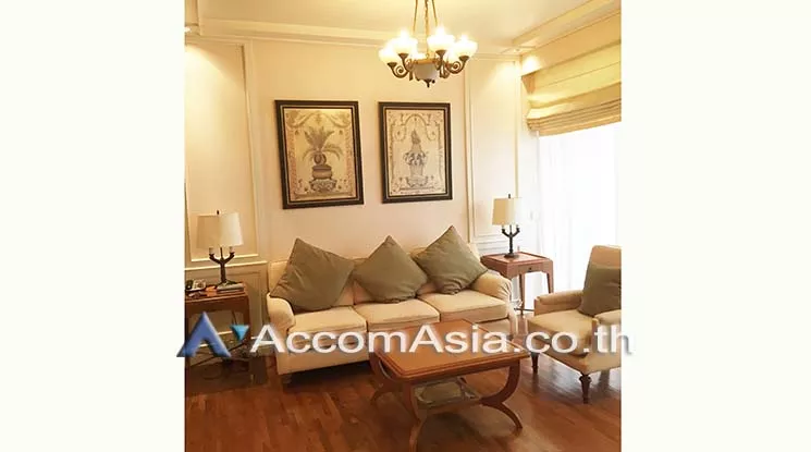  1 Bedroom  Condominium For Rent in Ploenchit, Bangkok  near BTS Chitlom (AA16211)