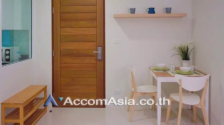  1 Bedroom  Apartment For Rent in Sukhumvit, Bangkok  near BTS Phrom Phong (AA16223)