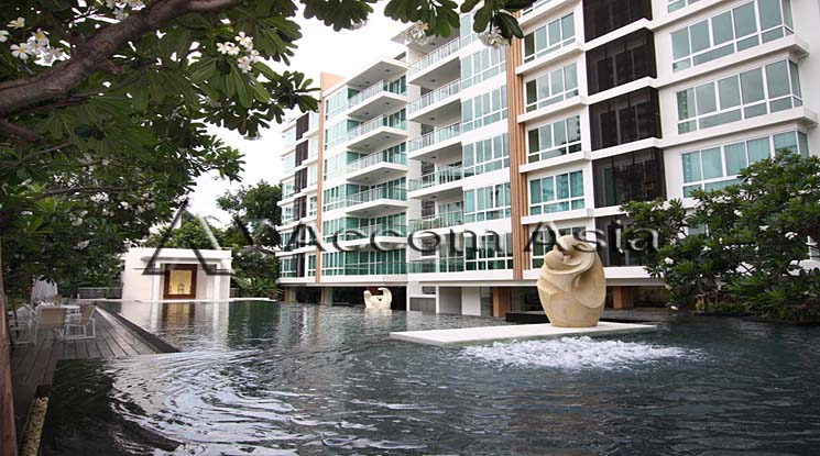 Big Balcony, Pet friendly |  4 Bedrooms  Condominium For Rent in Sukhumvit, Bangkok  near BTS Phrom Phong (AA16285)