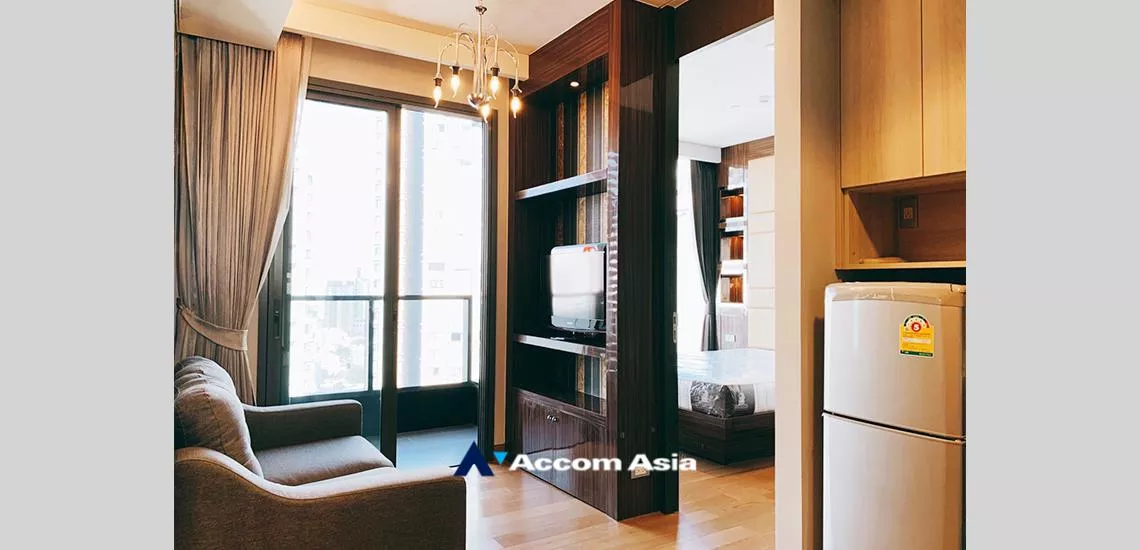  1 Bedroom  Condominium For Sale in Sukhumvit, Bangkok  near BTS Phrom Phong (AA16297)