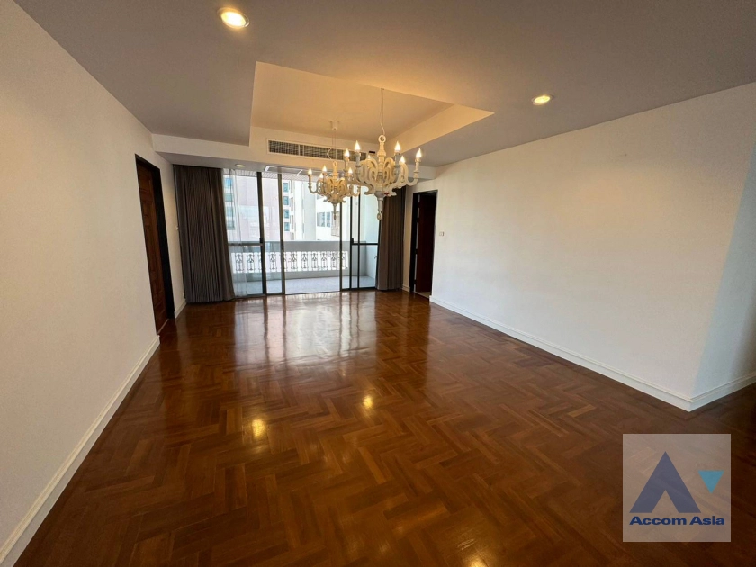  1  3 br Apartment For Rent in Sukhumvit ,Bangkok BTS Asok - MRT Sukhumvit at Peaceful Living Space AA16384