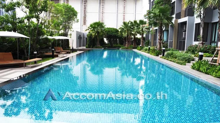  2 Bedrooms  Condominium For Rent in Sukhumvit, Bangkok  near BTS On Nut (AA16387)