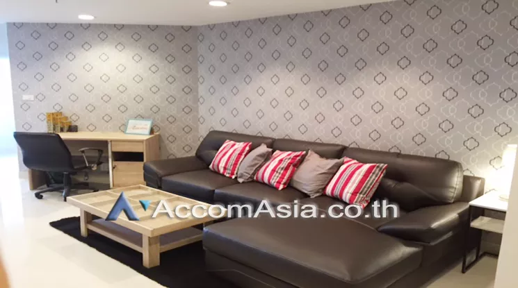  2 Bedrooms  Condominium For Rent in Sukhumvit, Bangkok  near BTS Phrom Phong (AA16433)