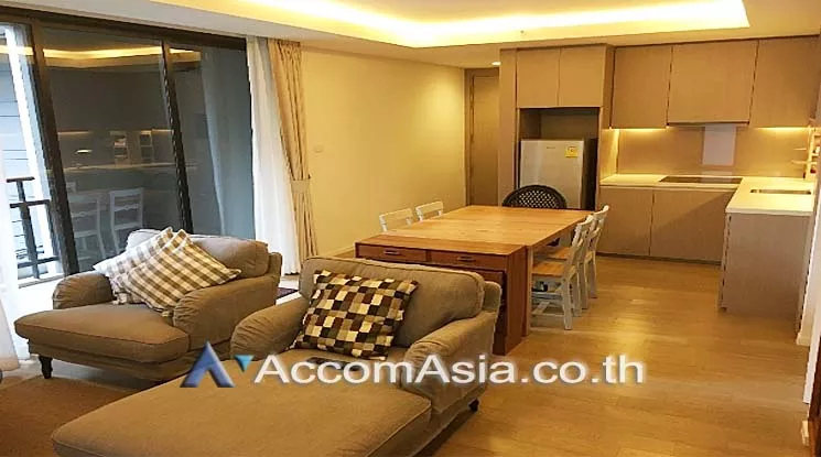  1 Bedroom  Condominium For Rent in Sukhumvit, Bangkok  near BTS Ekkamai (AA16477)