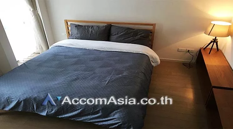  1 Bedroom  Condominium For Rent in Sukhumvit, Bangkok  near BTS Ekkamai (AA16477)