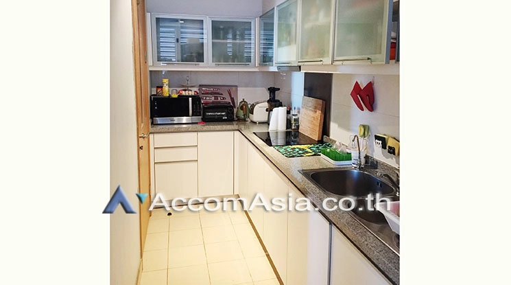  3 Bedrooms  Condominium For Sale in Sukhumvit, Bangkok  near BTS Asok - MRT Sukhumvit (AA16597)