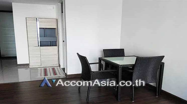  2 Bedrooms  Condominium For Rent in Sathorn, Bangkok  near BTS Chong Nonsi - MRT Lumphini (AA16721)