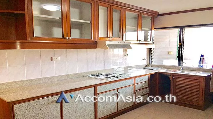 Pet friendly |  3 Bedrooms  Condominium For Rent in Sukhumvit, Bangkok  near BTS Phrom Phong (AA16751)