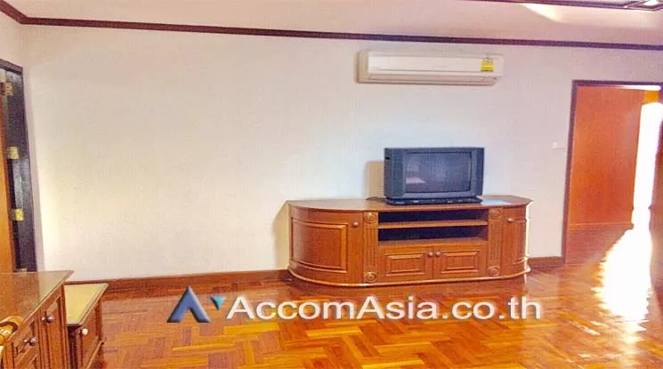 Pet friendly |  3 Bedrooms  Condominium For Rent in Sukhumvit, Bangkok  near BTS Phrom Phong (AA16751)